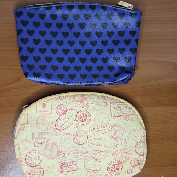 Cosmetic Bag bundle    - Picture 4 of 4